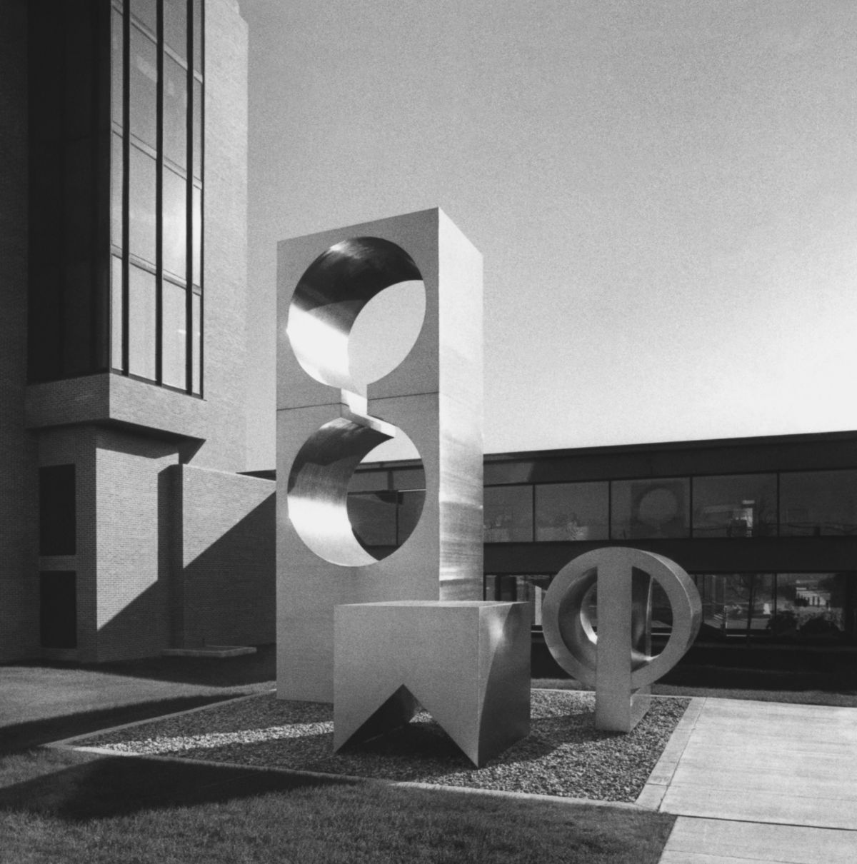 «Symbol» – Installation im Forschungszentrum von Philip Morris, Inc. in Richmond von 1972